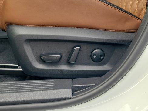 New 2026 Nissan Rogue Platinum image 17