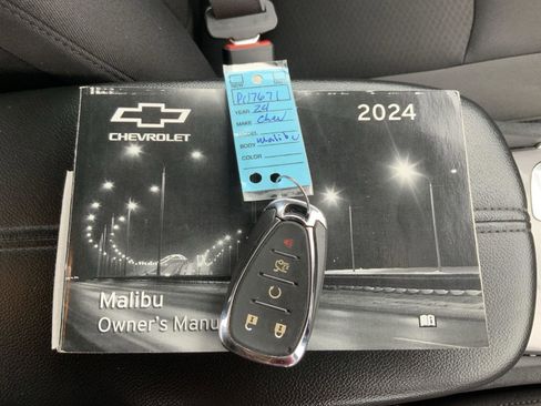 Used 2024 Chevrolet Malibu LT FWD image 58