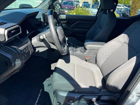 Certified 2025 Toyota Tacoma SR AWD/4WD image 12