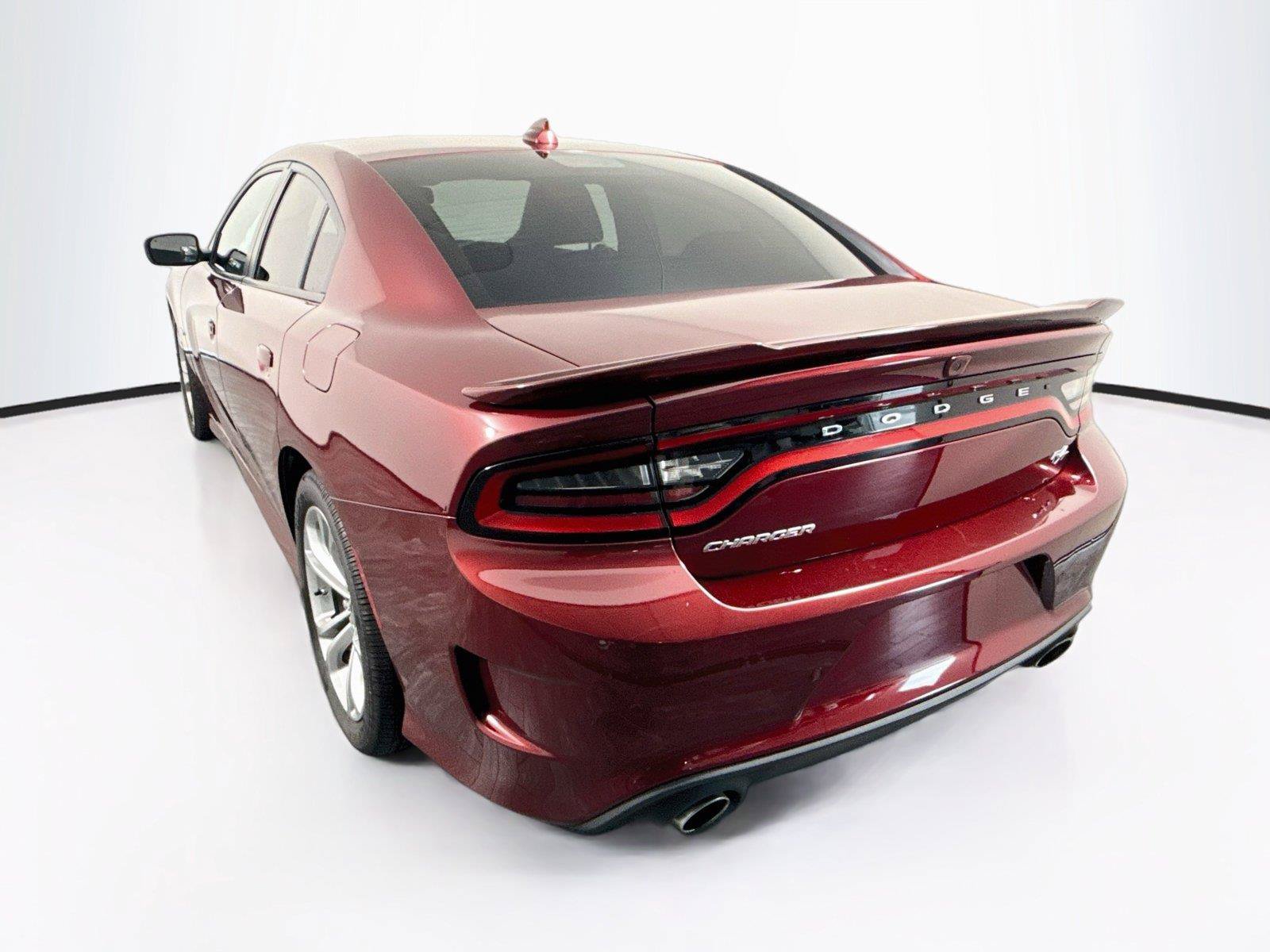 Used 2022 Dodge Charger R/T RWD image 3