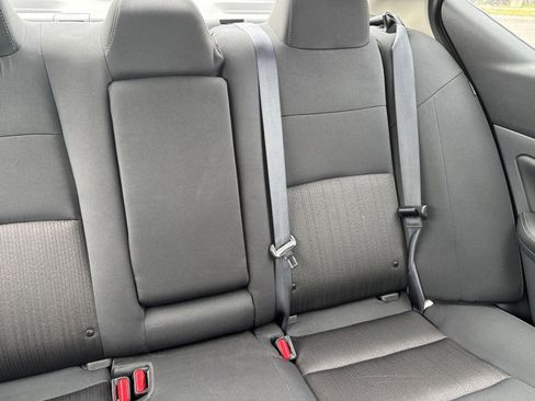 Used 2025 Nissan Altima 2.5 SV FWD image 37