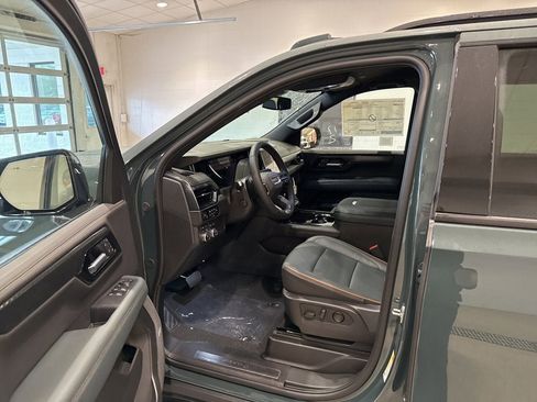 New 2026 GMC Yukon XL AT4 w/ LPO, Floor Liner Package image 23