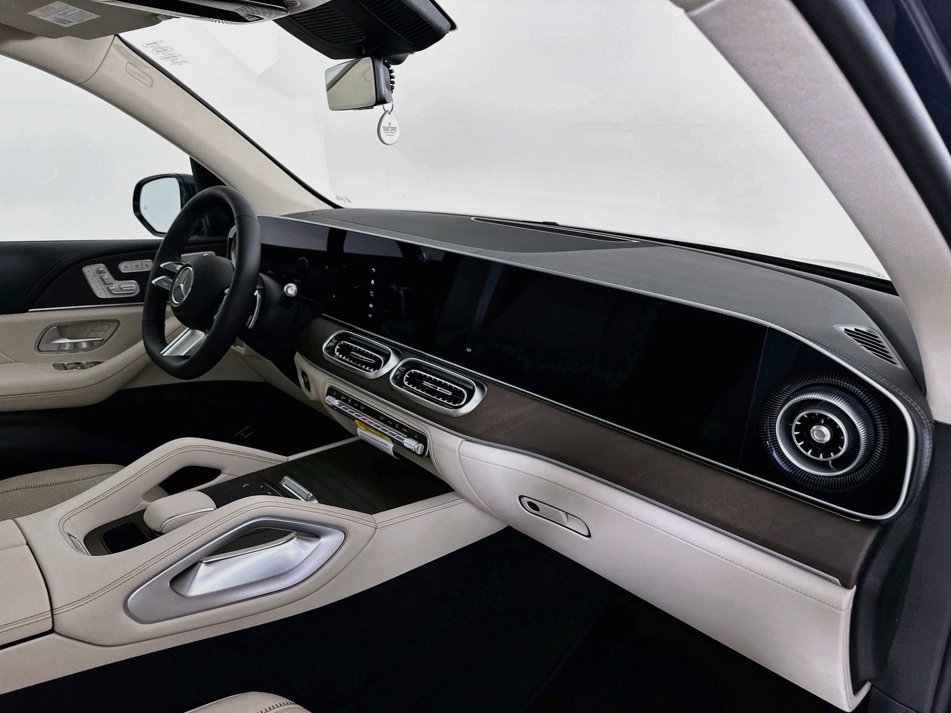 New 2027 Mercedes-Benz GLE 450 4MATIC image 31
