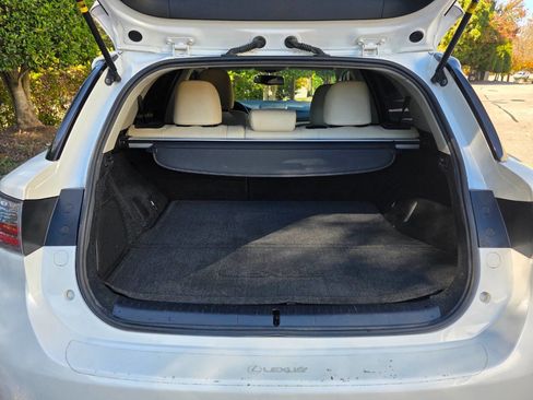 Used 2012 Lexus CT 200h Premium image 33