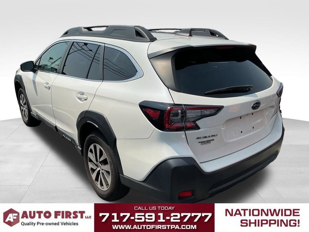 Used 2023 Subaru Outback Premium AWD/4WD image 3
