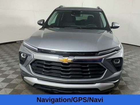Used 2025 Chevrolet TrailBlazer LT w/ Convenience Package FWD image 5