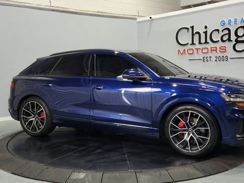 Used 2019 Audi Q8 Prestige AWD/4WD image 2