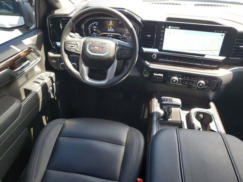 Used 2024 GMC Sierra 1500 Elevation w/ Elevation Premium Package image 17