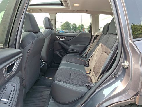 Used 2020 Subaru Forester Premium w/ Popular Package #1 AWD/4WD image 11