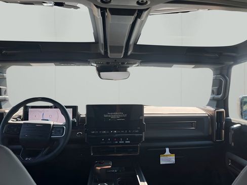 New 2025 GMC Hummer EV 2X w/ LPO, Dark Essentials Package image 21