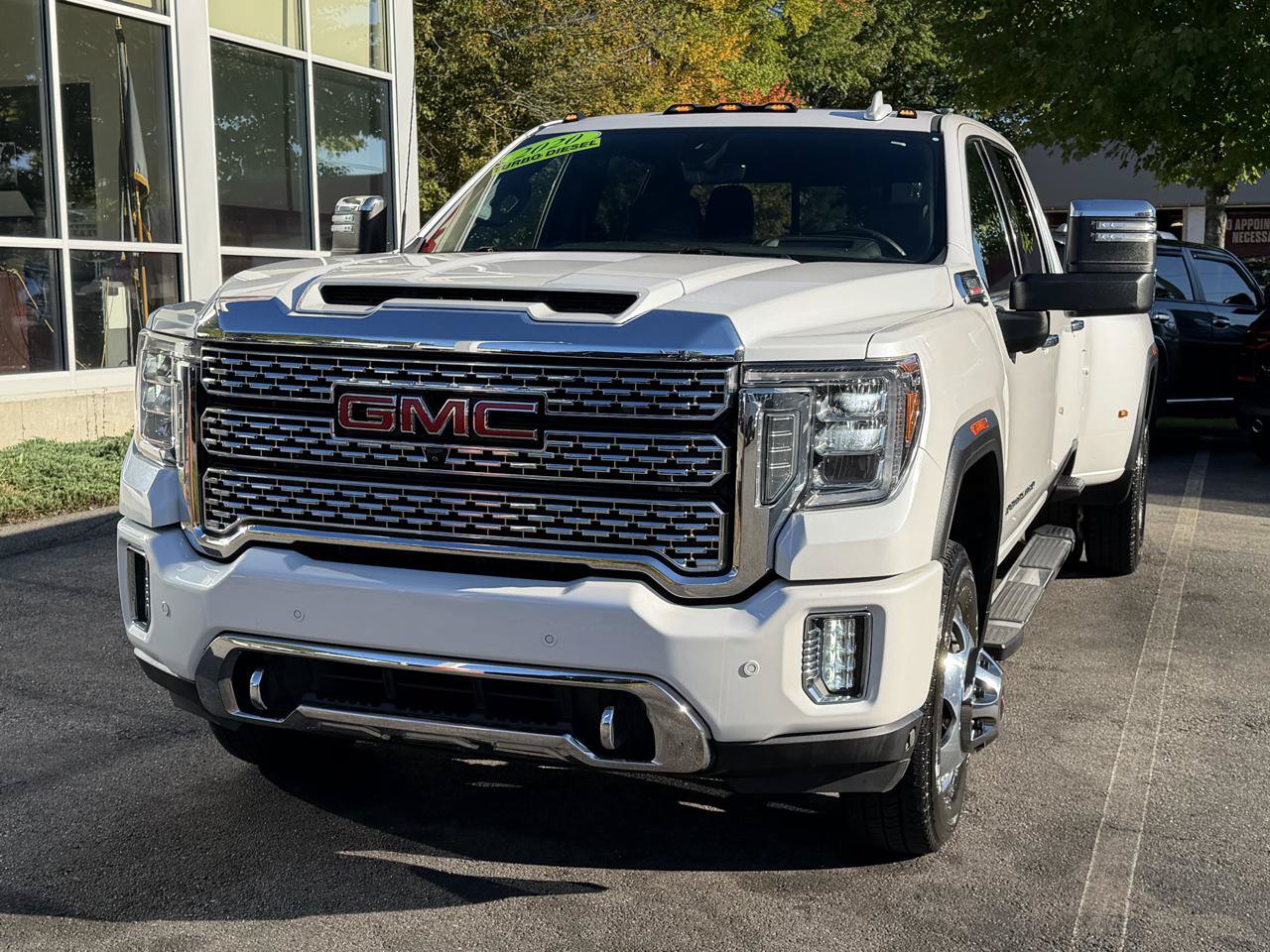 Used 2020 GMC Sierra 3500 Denali w/ Denali Ultimate Package AWD/4WD image 3