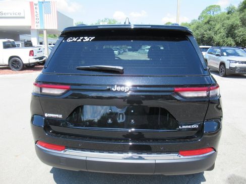 New 2026 Jeep Grand Cherokee Laredo w/ MOPAR Finishing Package RWD image 6
