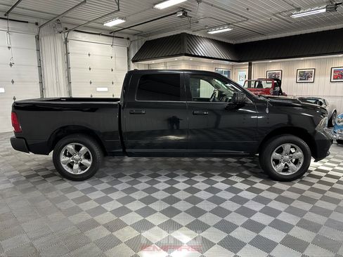 Used 2011 RAM 1500 Sport w/ Sport Premium Group image 7