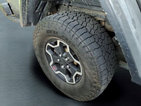 Used 2022 Jeep Gladiator Rubicon w/ LED Lighting Group image 16