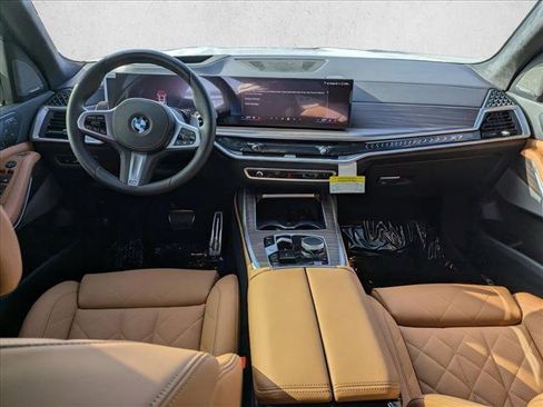 Used 2026 BMW X7 xDrive40i w/ M Sport Package image 15