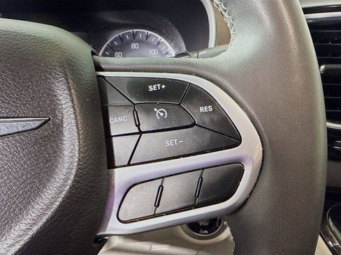 Used 2023 Chrysler Voyager LX image 15