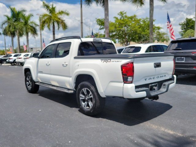 Used 2018 Toyota Tacoma TRD Sport RWD image 6