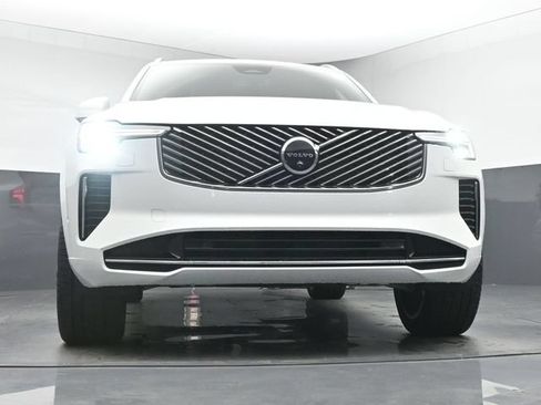 New 2026 Volvo XC90 B6 Plus w/ Protection Package Premier AWD/4WD image 37