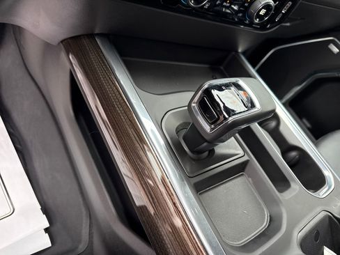 Used 2024 Chevrolet Silverado 1500 LT Trail Boss w/ Convenience Package II image 24