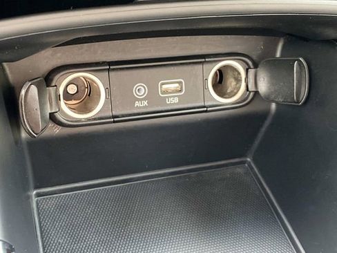 Used 2020 Kia Sorento L image 26