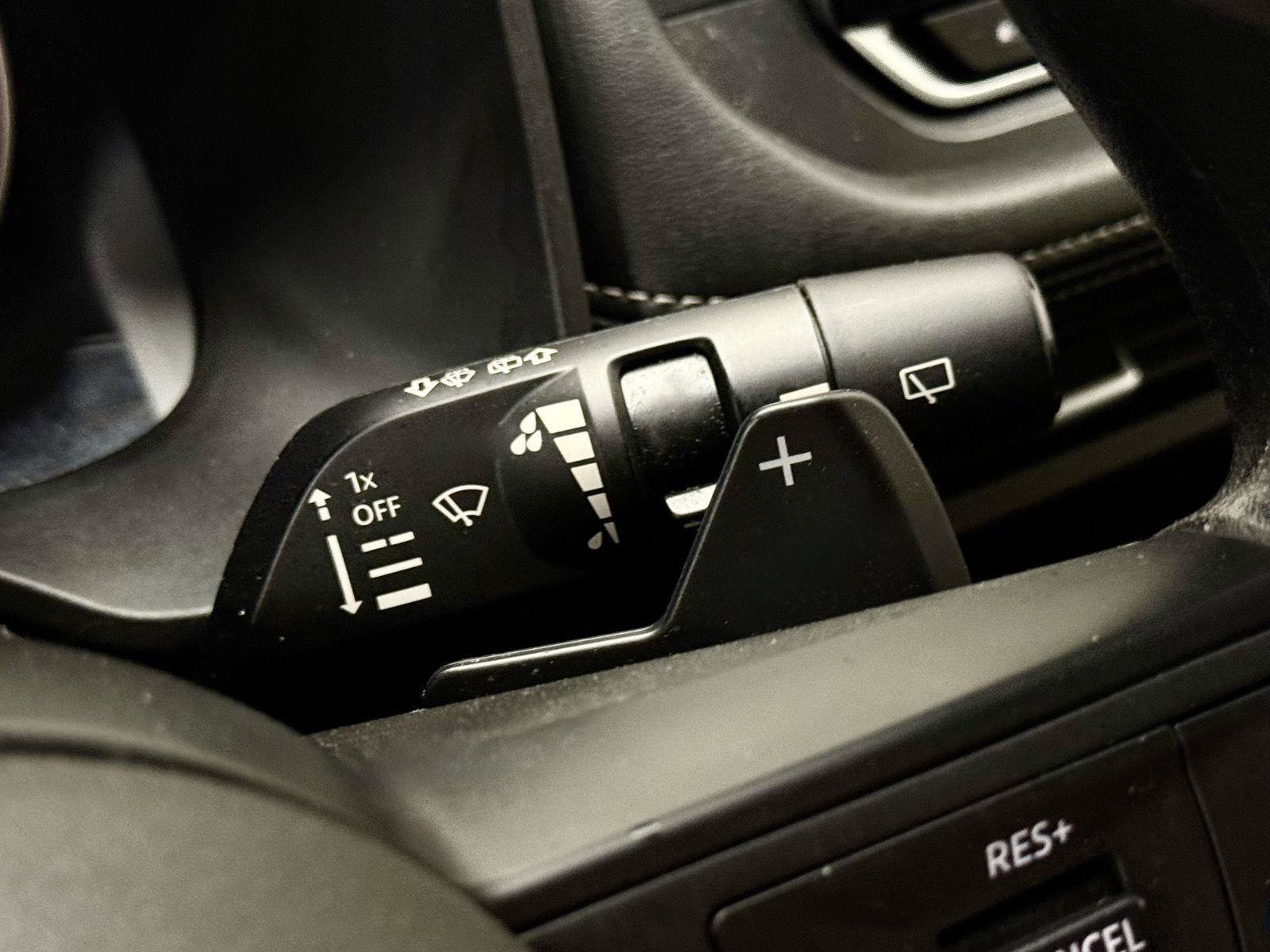 Used 2024 Nissan Rogue SV AWD/4WD image 15