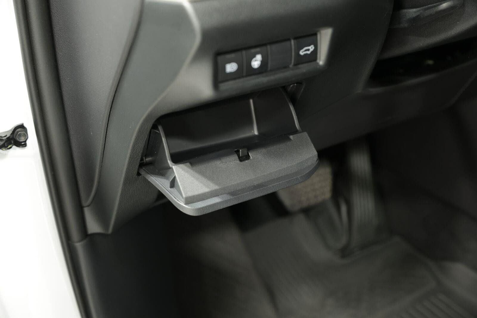 Used 2025 Toyota Grand Highlander AWD image 39