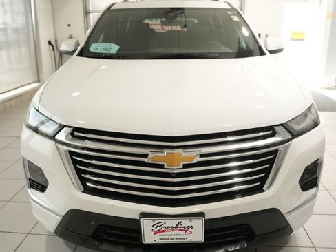 Used 2023 Chevrolet Traverse Premier AWD/4WD image 6
