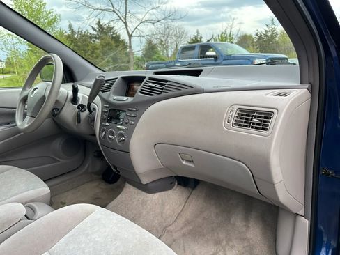 Used 2003 Toyota Prius FWD image 12