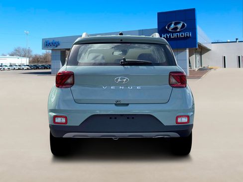 New 2026 Hyundai Venue SEL FWD image 6