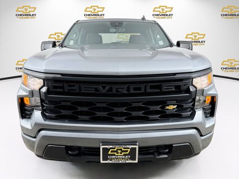 Used 2024 Chevrolet Silverado 1500 Custom RWD image 2