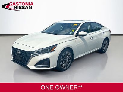 Used 2023 Nissan Altima 2.5 SL