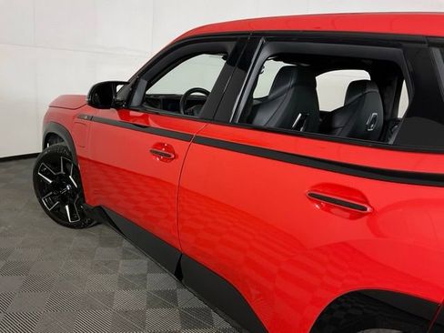 Certified 2023 BMW XM Base w/ M Driver's Package image 41