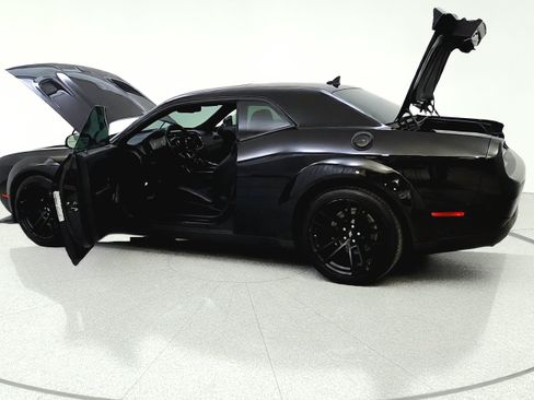 Used 2022 Dodge Challenger R/T Scat Pack RWD image 12