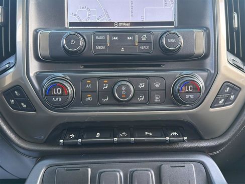 Used 2018 Chevrolet Silverado 1500 High Country AWD/4WD image 19