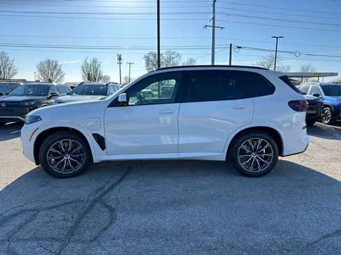 New 2026 BMW X5 xDrive50e image 6