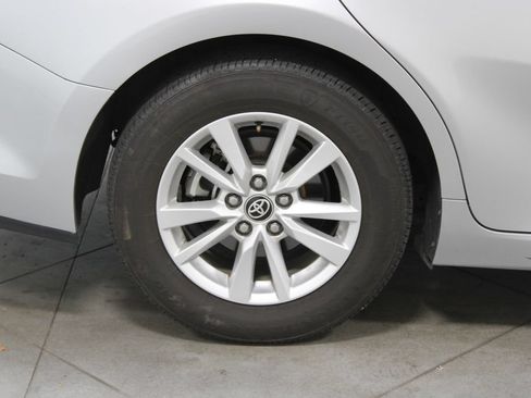 Used 2025 Toyota Camry LE FWD image 12