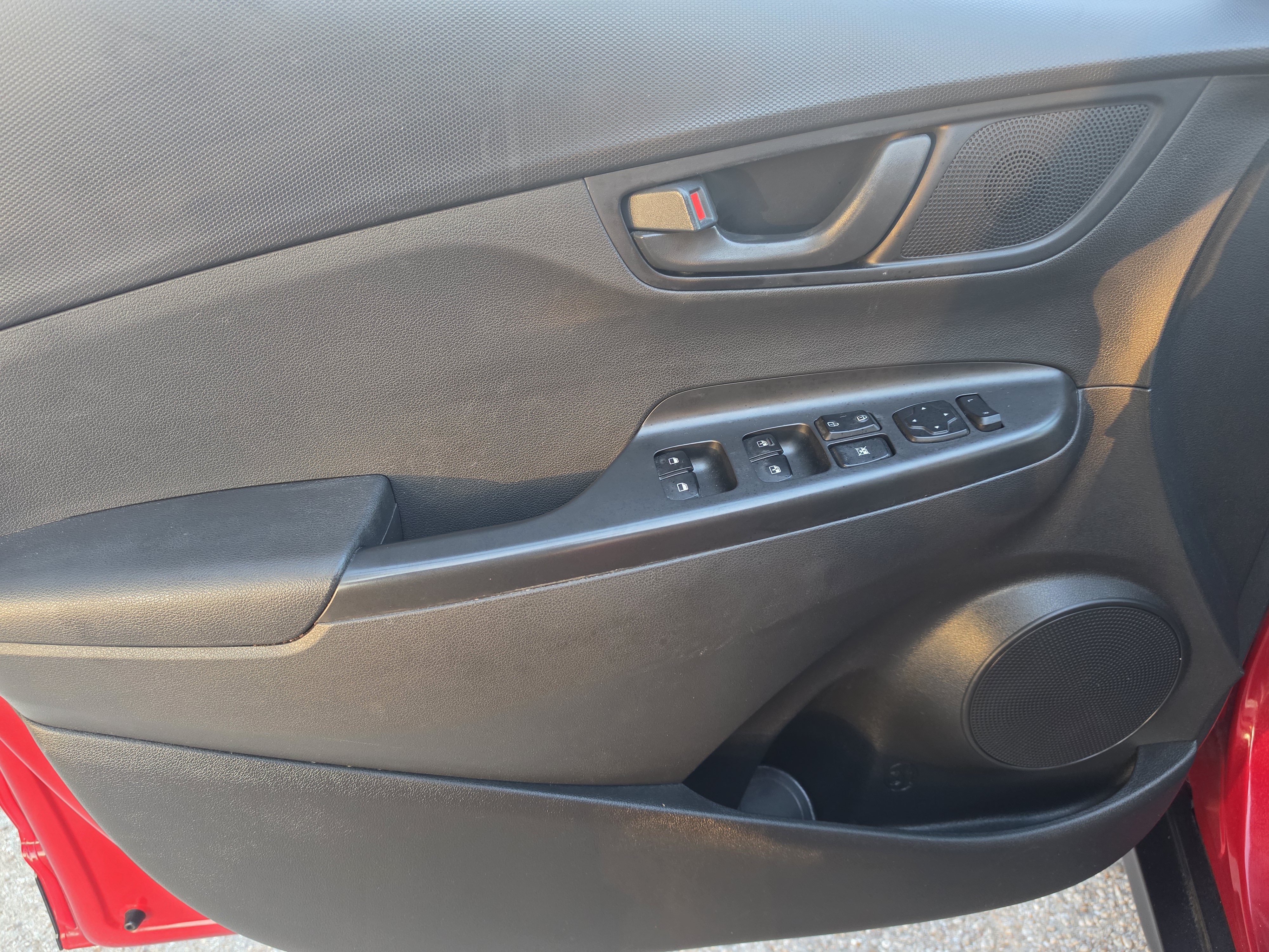 Used 2021 Hyundai Kona SEL FWD image 21