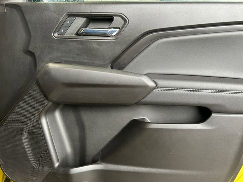 Used 2023 GMC Canyon Elevation image 25