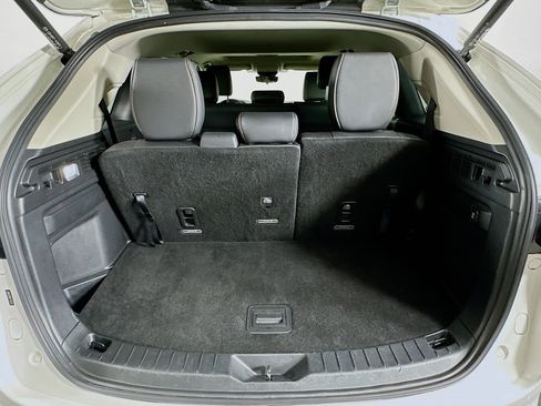 Used 2024 MAZDA CX-90 3.3 Turbo w/ Preferred Plus image 32