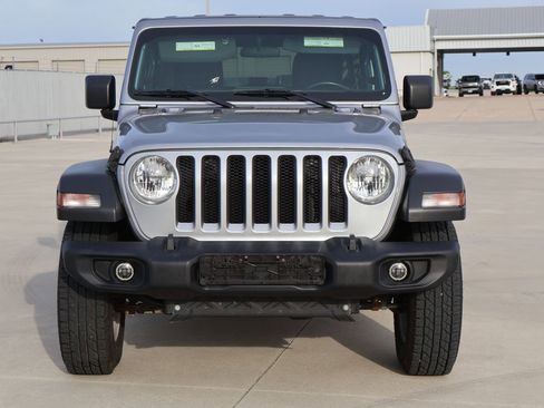 Used 2021 Jeep Wrangler Unlimited Sport image 5