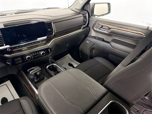 Used 2023 GMC Sierra 1500 Elevation image 21