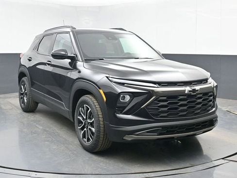 New 2026 Chevrolet TrailBlazer ACTIV w/ Convenience Package FWD image 2