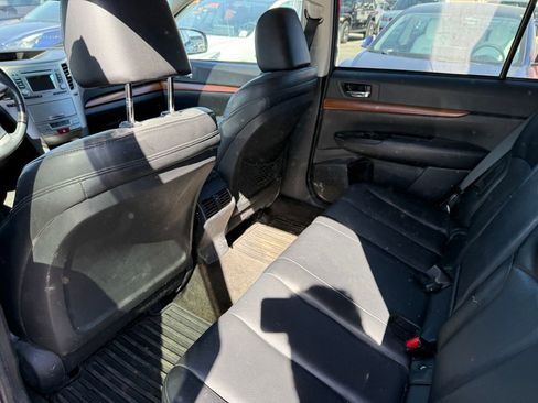 Used 2013 Subaru Outback 2.5i Limited image 14