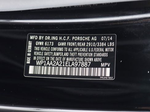 Used 2014 Porsche Cayenne Platinum Edition image 38