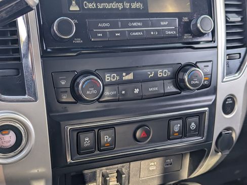 Used 2020 Nissan Titan SL w/ Moonroof Package image 22