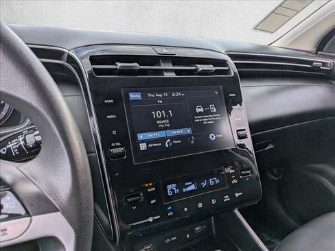 Used 2024 Hyundai Tucson SEL FWD image 17