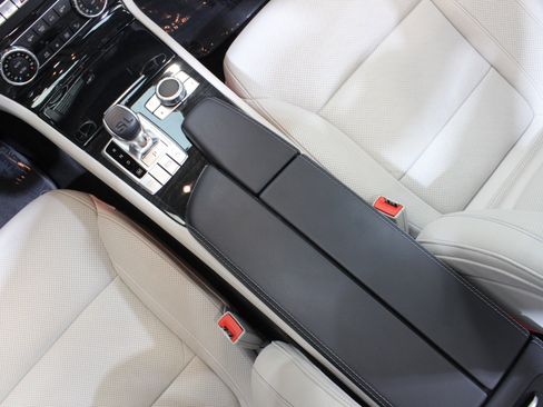 Used 2020 Mercedes-Benz SL 450 image 32