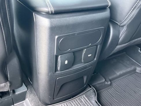 Certified 2023 Ford Explorer XLT w/ Equipment Group 202A AWD/4WD image 22
