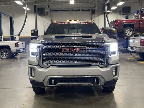 Used 2022 GMC Sierra 3500 Denali w/ Denali Ultimate Package image 2
