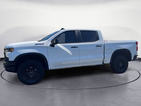 Used 2025 Chevrolet Silverado 1500 ZR2 w/ Technology Package AWD/4WD image 5